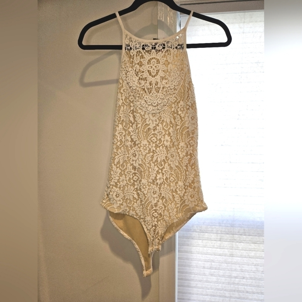 LACE bodysuit tank size small in white beige